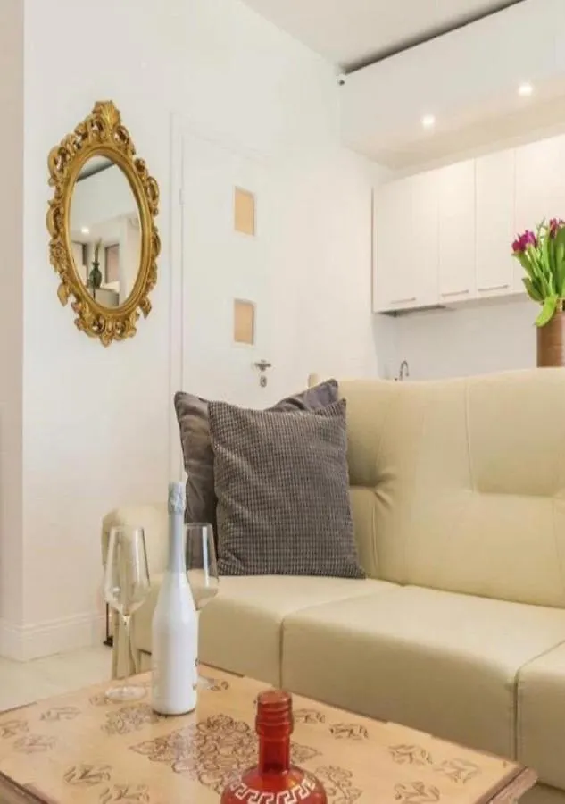 Apartment Luxourious Cosy Place Bucharest